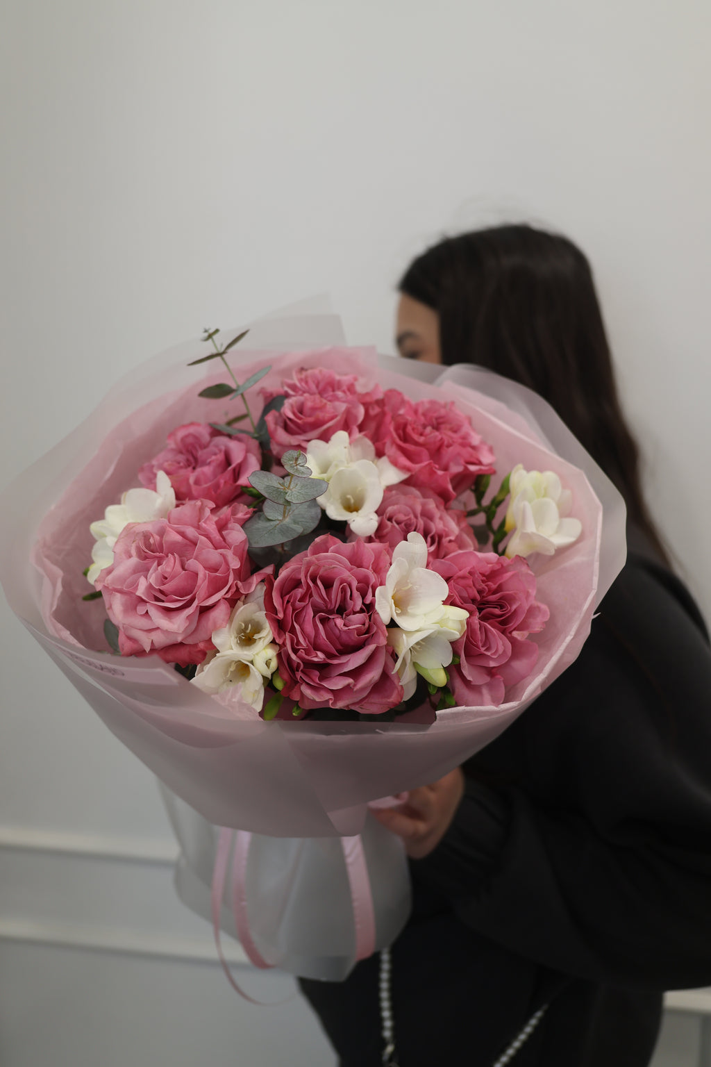 Bukiet róż  „ Country blues z frezją „