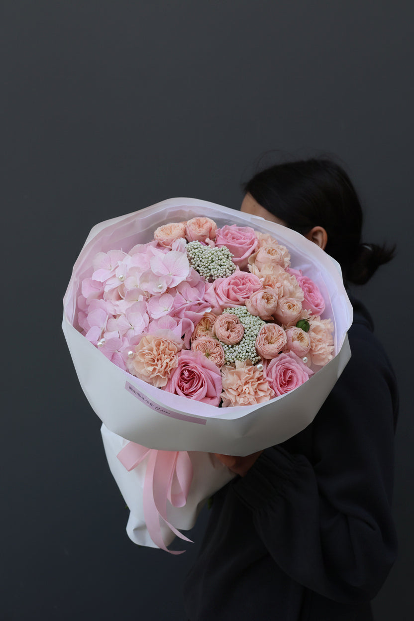 Bukiet kwiatów “Fleur Noire»