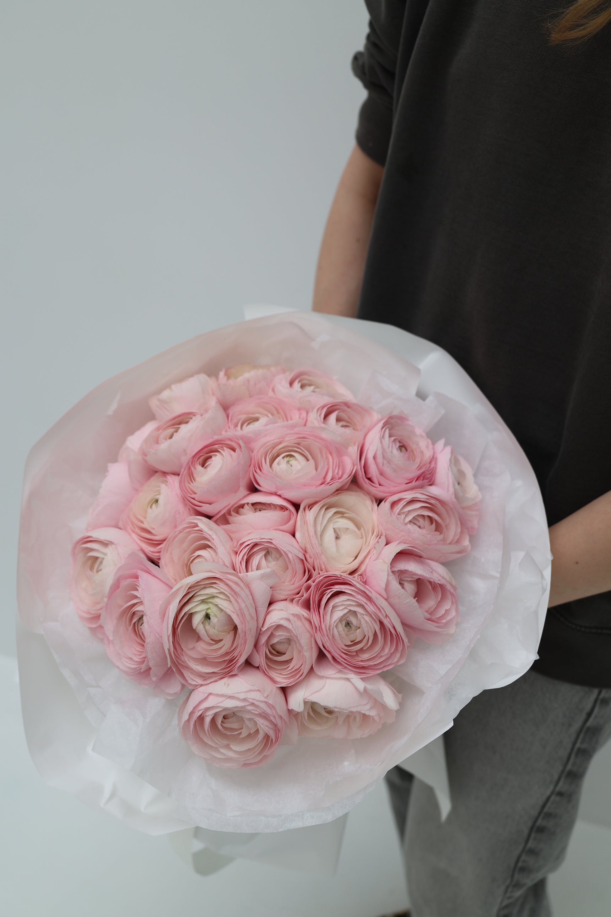 Bukiet różowych ranunkulusów