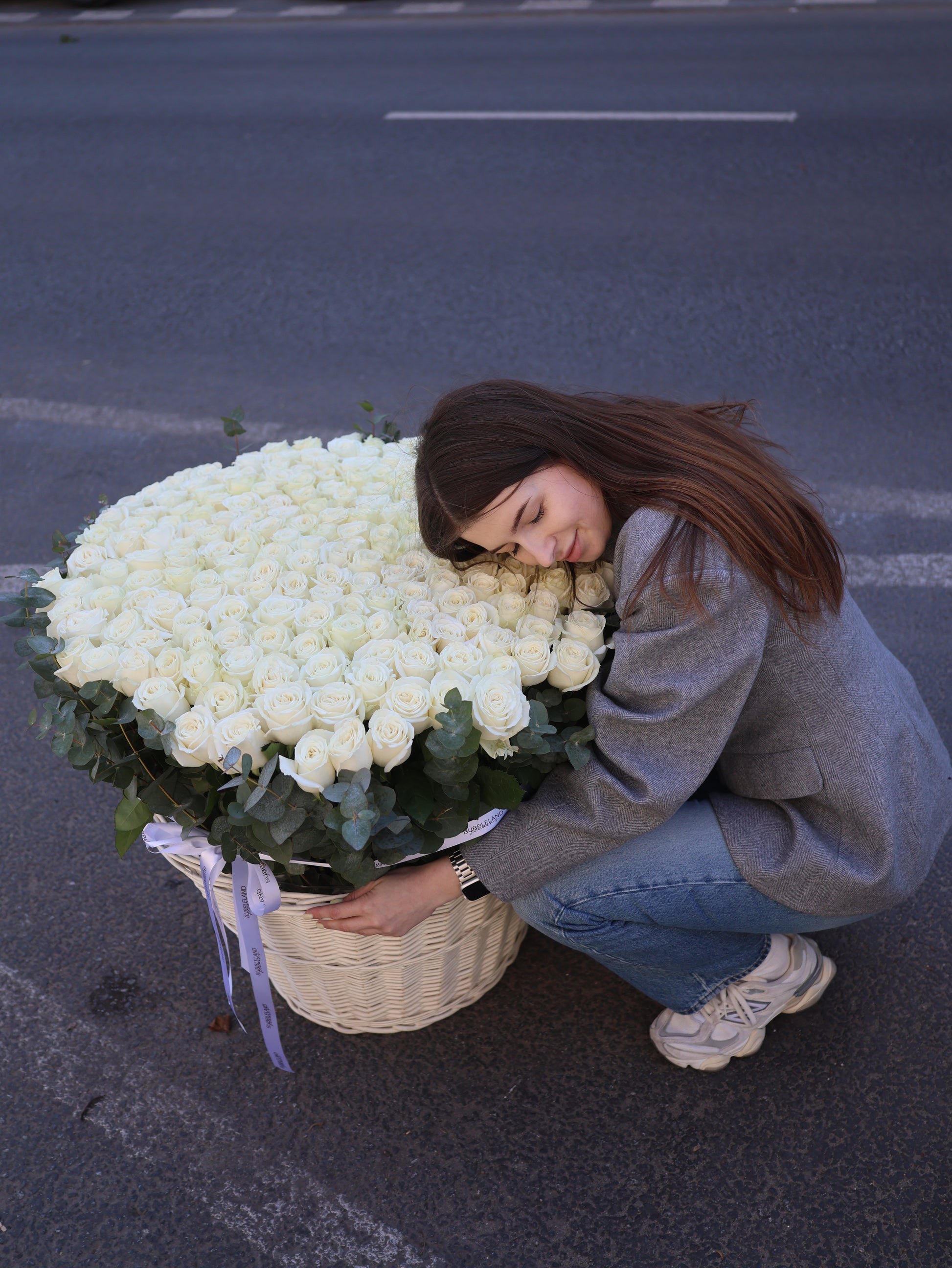 Kosz białych róż -201 szt. 💔