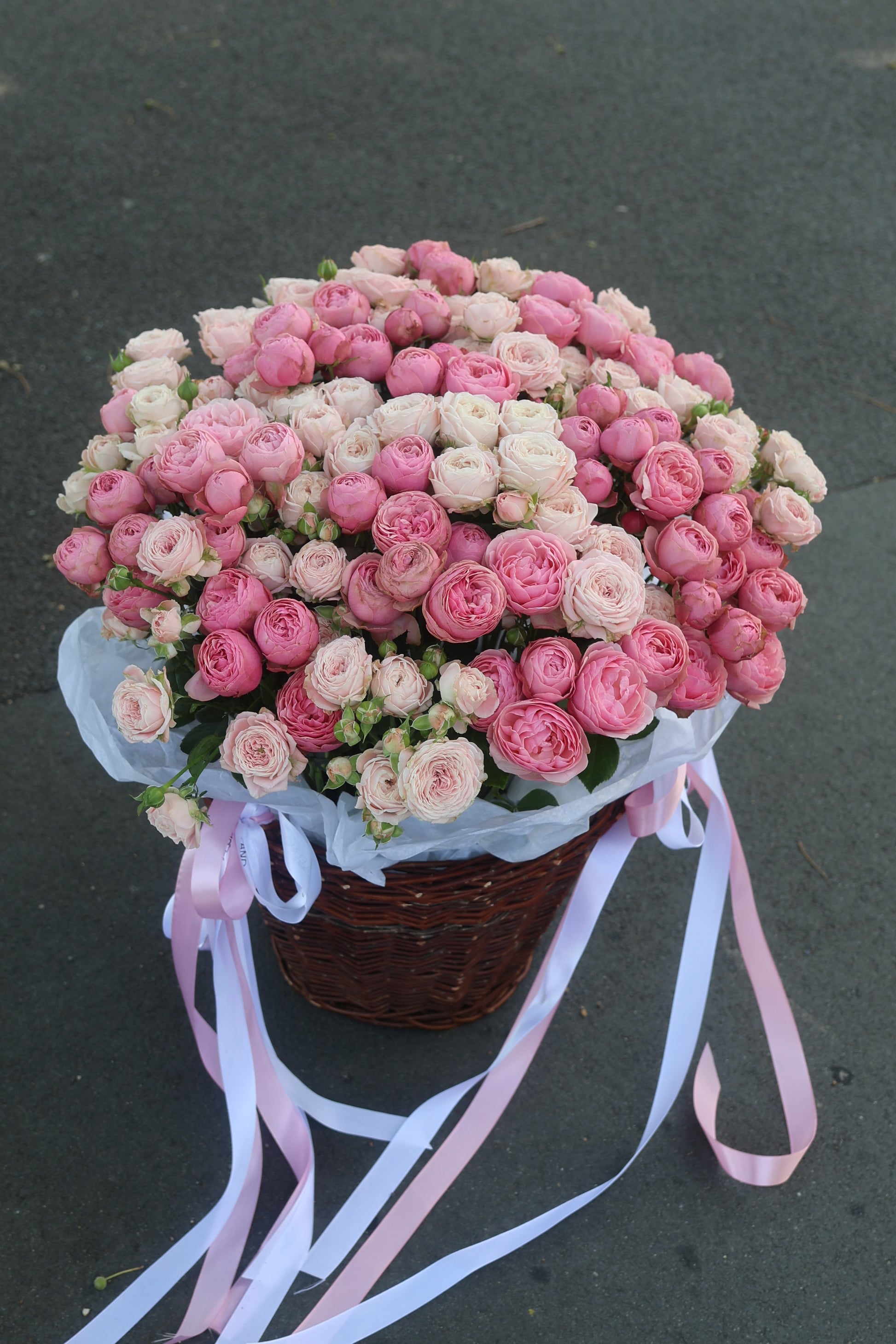 Kosz kwiatów "Rose Affair”