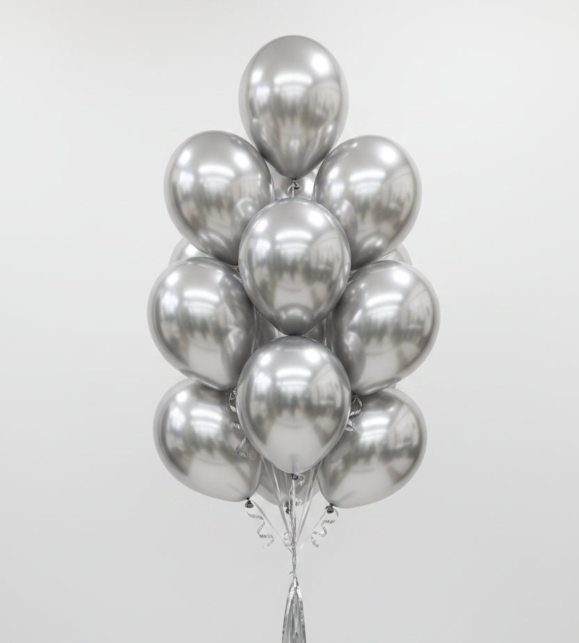 Srebrny balon z helem
