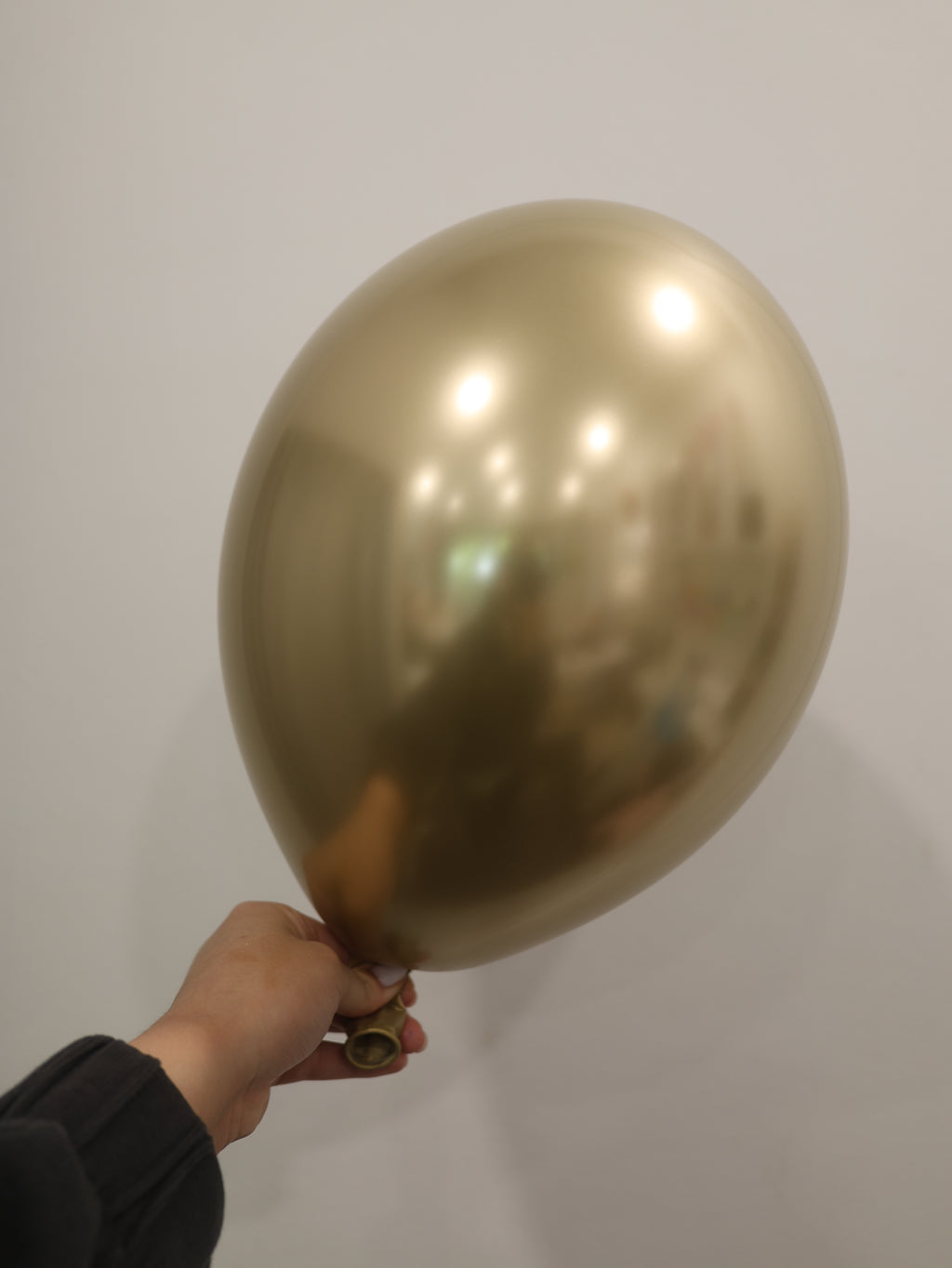 Złoty balon z helem