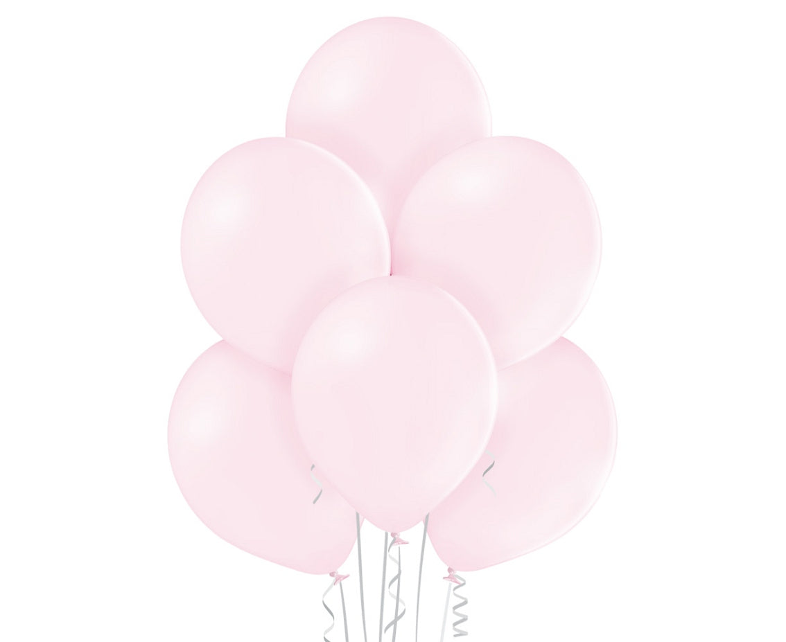 Jasno różowy balon z helem
