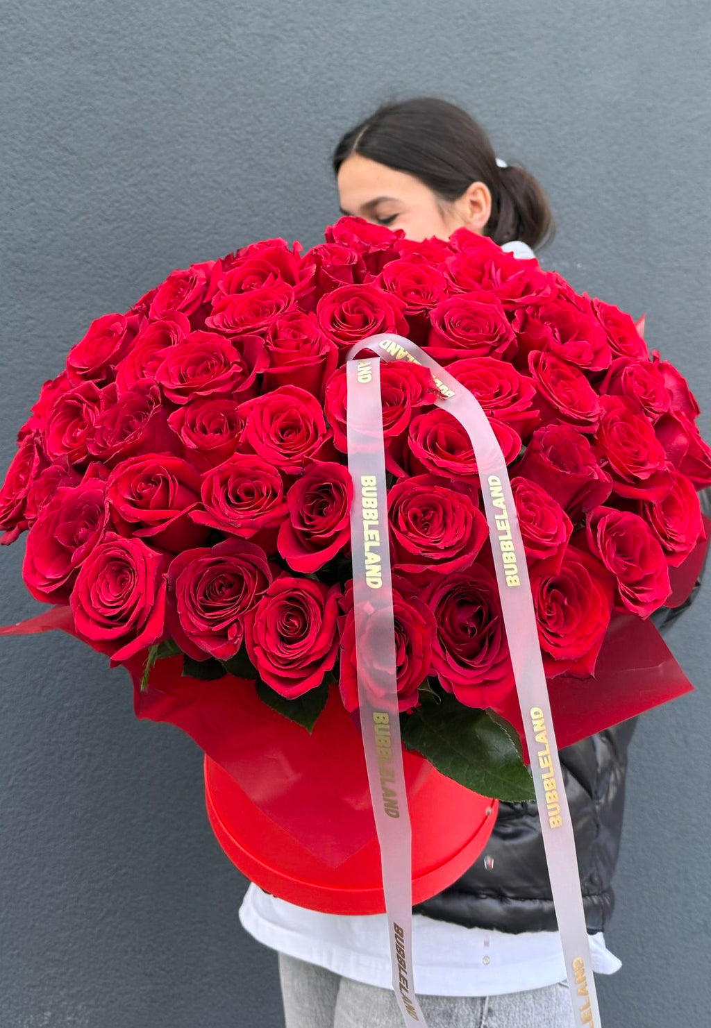 Flowerbox z czerwonych róż EKSPLORER