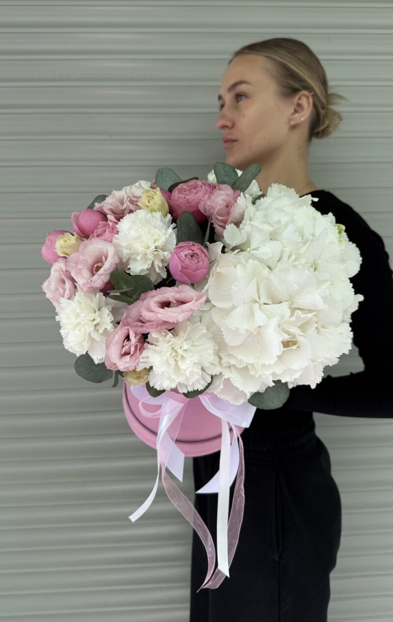 Flower box "Whim"